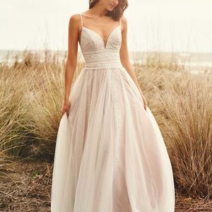 New wedding dress Liliane West